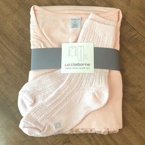 Liz Claiborne Pajama Set